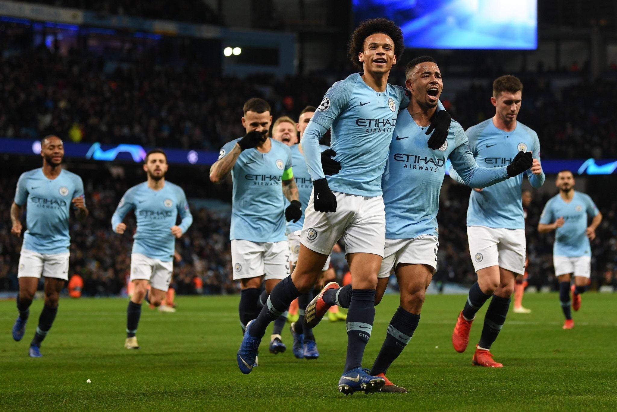 更展示了他 更展示了他